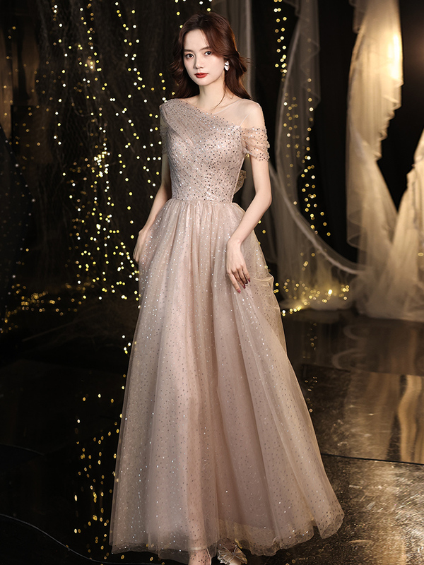Plus-Size Evening Dress for Women, Slimming Effect, 100kg Fairy-Like Banquet Style, Elegant Host Long Dress for Annual Meeting, Light Luxury