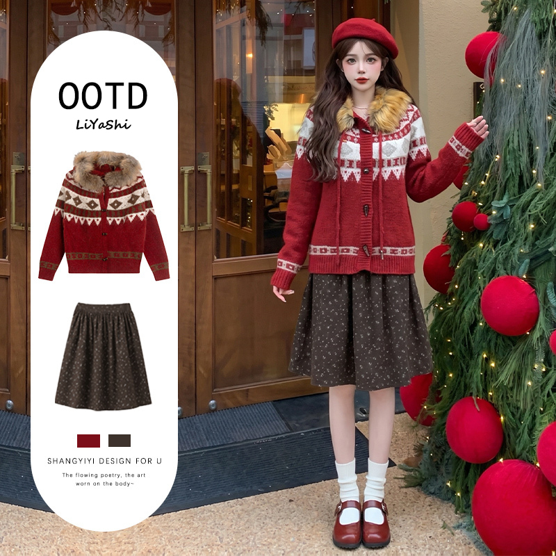 Halloween Outfit: Christmas Red Fair Isle Sweater with a High-End Feel, Perfect for Autumn and Winter, a Complete Set of Soft and Vintage-Style Knitwear Halloween Outfit: Christmas Red Fair Isle Sweater with a High-End Feel, Perfect for Autumn and Winter, a Complete Set of Soft and Vintage-Style Knitwear