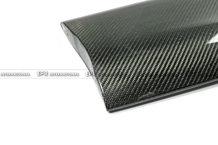 Mitsubishi Evolution thế hệ thứ 7 đã sửa đổi cánh đuôi bằng sợi carbon nguyên bản, thay thế không phá hủy và nâng cấp tấm đuôi - Sopida trên