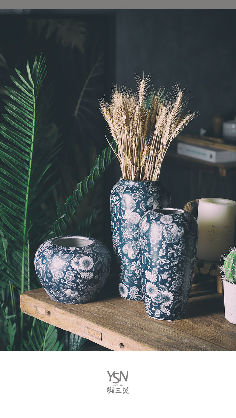 Royal three mud jingdezhen ceramic flower arrangement of Chinese zen sitting room adornment new American new furnishing articles mesa blue and white vase