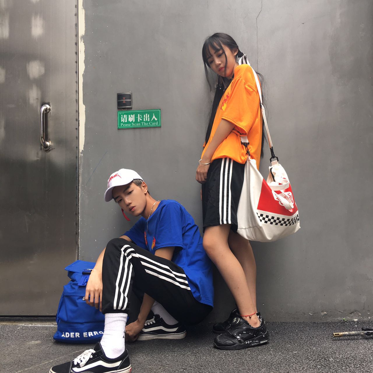 Hàn quốc ins cổ điển phong cách Harajuku retro hoang dã ba thanh casual loose quần short năm quần nam giới và phụ nữ lớp dịch vụ triều quần đùi jean nữ