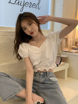 French niche design sense bubble short sleeve shirt female Korean Spring short heart machine navel V neck shirt top