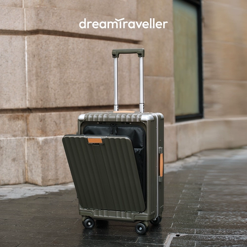 Универсальный вместительный и большой чемодан подходит для мужчин и женщин