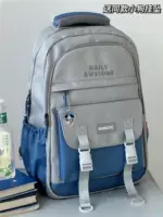 Серый кулонный рисунок случайным образом отправлять