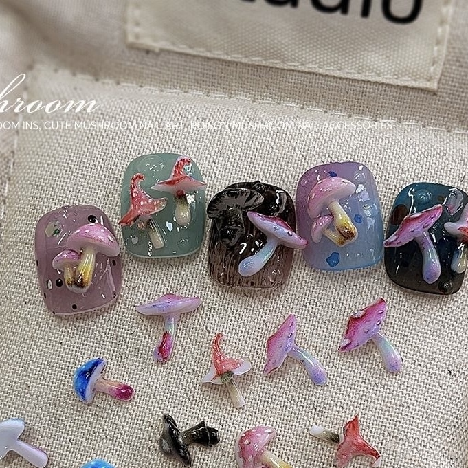 Handmade Wearable Nails, Hand-Painted Colorful Mushrooms, Cute Three-Dimensional Small Mushroom Nail Art Patches, Finished Product, Removable