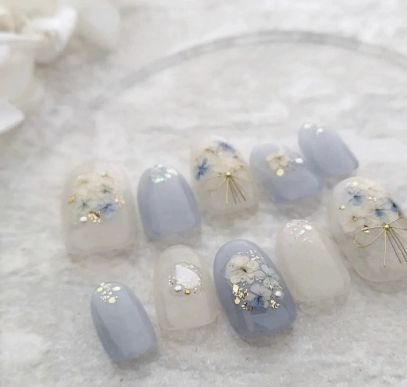 Purely Handmade Wearable Nails, Light Blue Dried Flower Short Nail Art Patches, Finished Product, Removable Fake Nails, Ocean Style