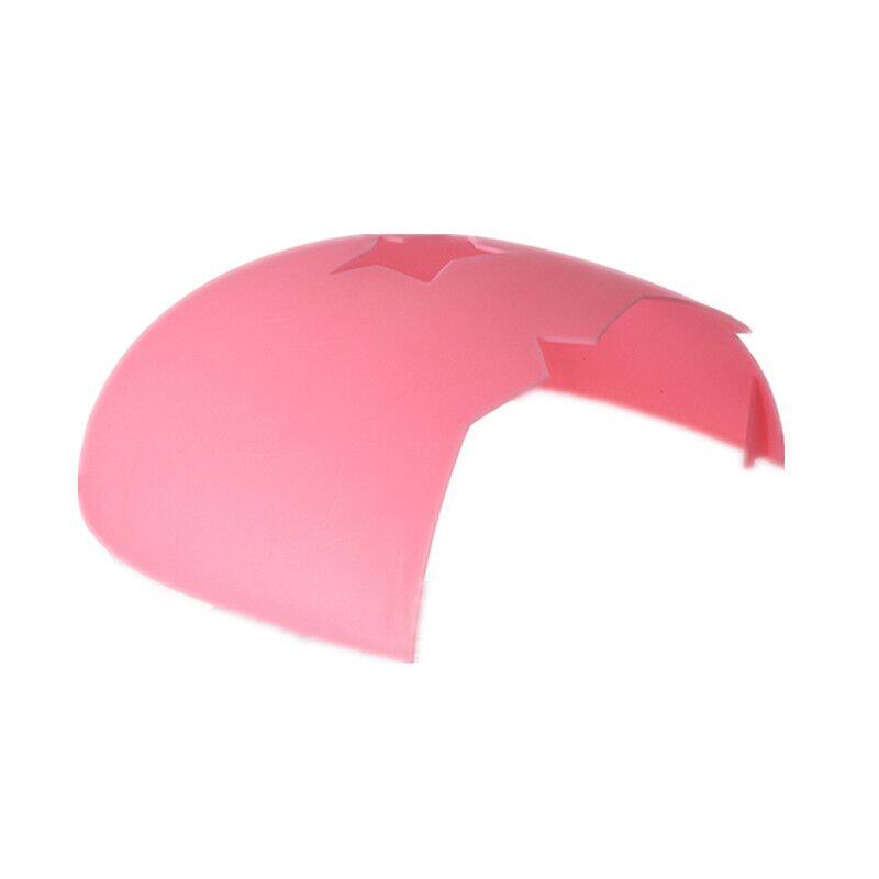 Aishang climbs the lid of the turtle tank to avoid the lid, the turtle avoids the eggshell