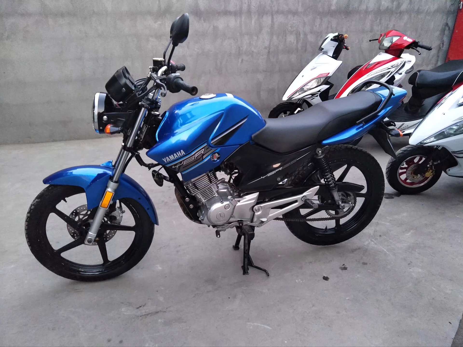 Thứ hai tay ban đầu xây dựng Yamaha k phiên bản của ngày thanh kiếm 125 xe máy hoàn chỉnh xe off-road phiên bản của bầu trời straddle nam chính hãng