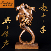 Banderas hand in hand to decorate wedding gifts to send girlfriends creative romantic gifts new house decorations atmospheric decoration