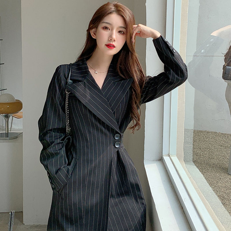 Light and luxurious size suit foreign dress 2022 new spring autumn medium long version advanced sensuo v collar temperament women's clothing jacket
