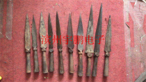 Folk old objects Ancient old weapons Old cherry gun head red tassel gun Overlord gun Antique miscellaneous collection ornaments