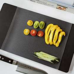 Japan's disposable cutting board pad kitchen dishes cut vegetable cushion pad children's baby table cushion cushion