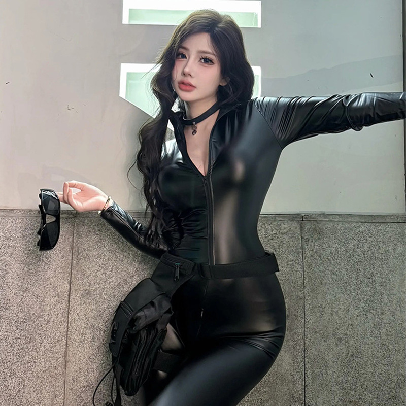 Sexy Patent Leather Jumpsuit Black Agent Uniform Plus Size Catwoman Cosplay Nightclub Queen Uniform Bodysuit Leather Clothing Sexy Patent Leather Jumpsuit Black Agent Uniform Plus Size Catwoman Cosplay Nightclub Queen Uniform Bodysuit Leather Clothing