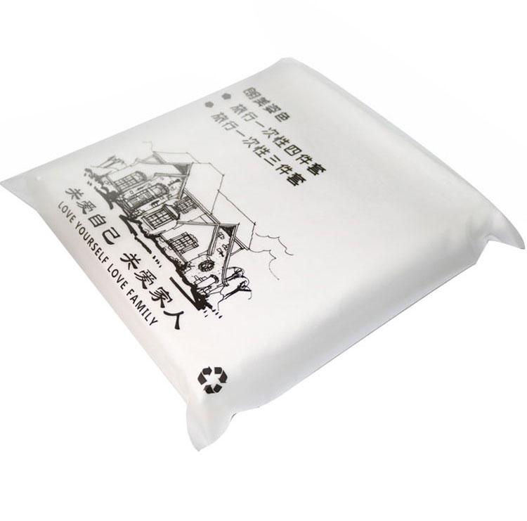 Bốn mảnh chăn dùng một lần du lịch gấp đôi tấm bẩn túi ngủ khách sạn gối du lịch vật tư cầm tay - Rửa sạch / Chăm sóc vật tư bóp đựng mỹ phẩm