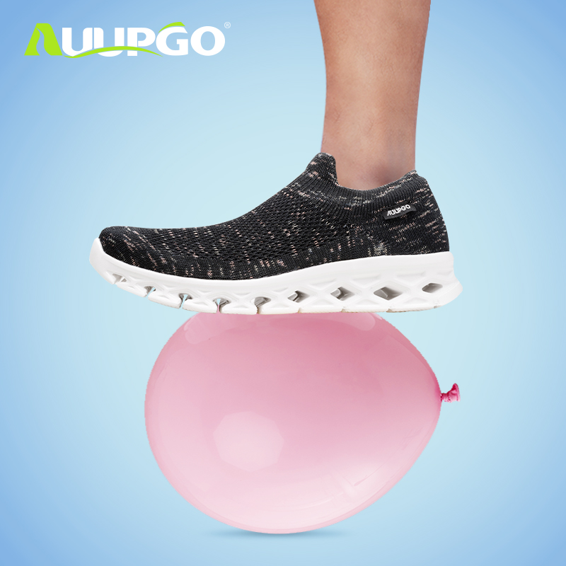 Shanggo outdoor hiking shoes men's summer breathable mesh lightweight walking travel sports running flying woven socks shoes women