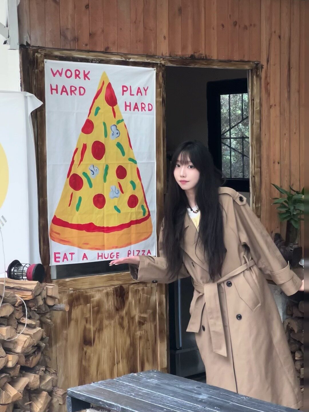 解锁法式优雅密码——周淼ZHOUMIAO"巴黎旧梦"风衣穿搭图鉴