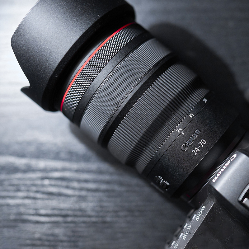 Canon/Canon Rf 24-70mm F2.8 L Is Usm Full-Frame Red Ring Portrait and Landscape Mirrorless Lens