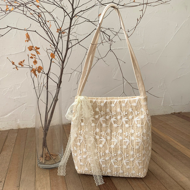 Summer Fairy Bag 2024 New Korean Style Straw Lace Shoulder Bag Handbag ຄວາມຈຸຂະຫນາດໃຫຍ່ ຖົງໄປຊື້ເຄື່ອງ