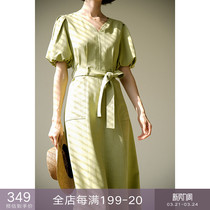 Eurocan Retro Gaggle Tone Green V Collar Bubble Cuff style one-piece dress Slim Mid-Length Skirt 2022 Female Summer