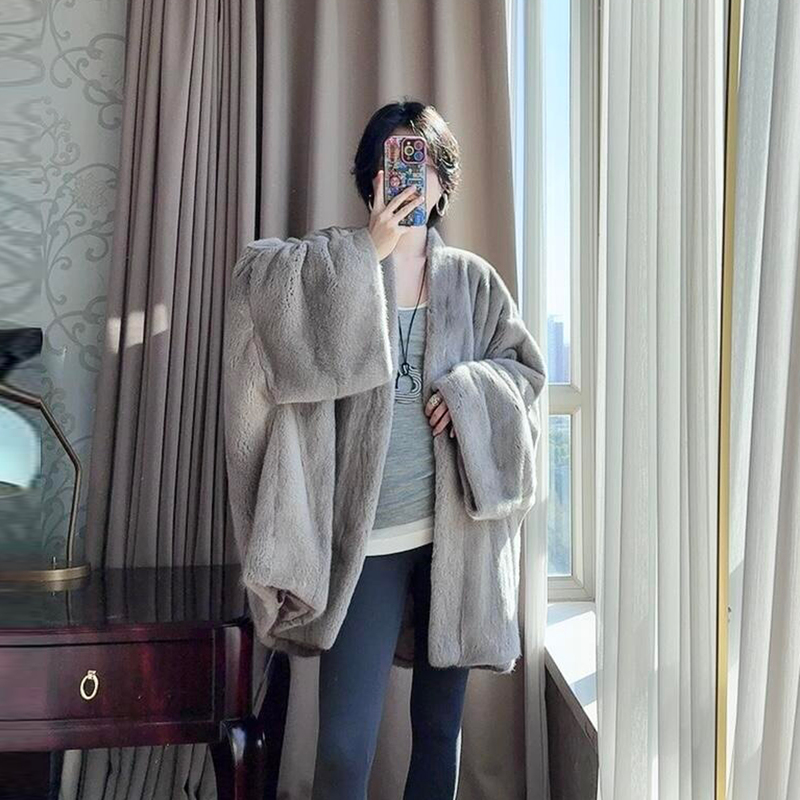 Yimengjindiao 2025 New Batwing Sleeve Velvet Whole Mink Fur Coat Imported Mink Fur Coat for Women
