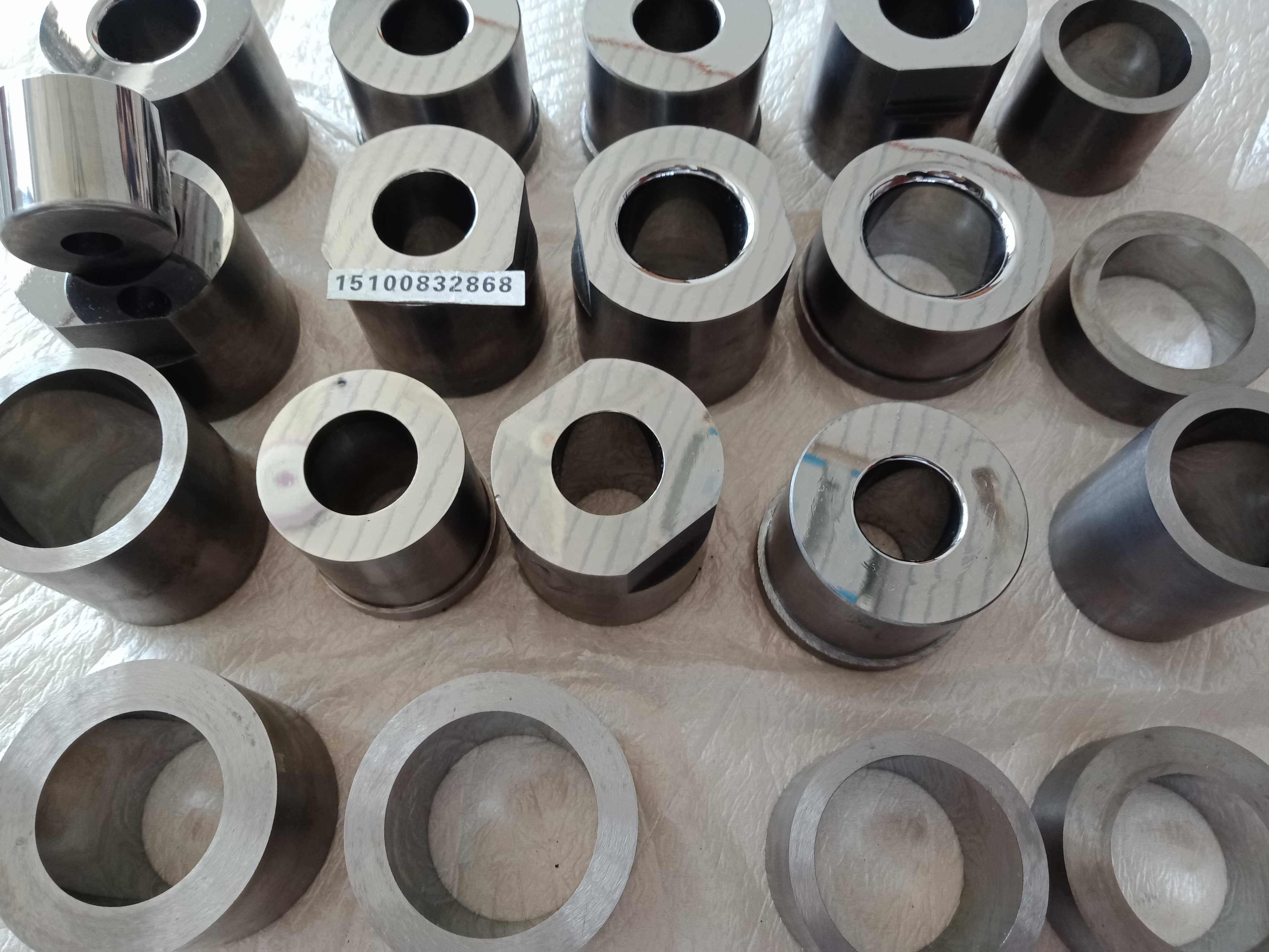 Customized carbide tungsten steel stretching mold extrusion tungsten drawing mold cutting mold cutting mold powder metallurgical deposit