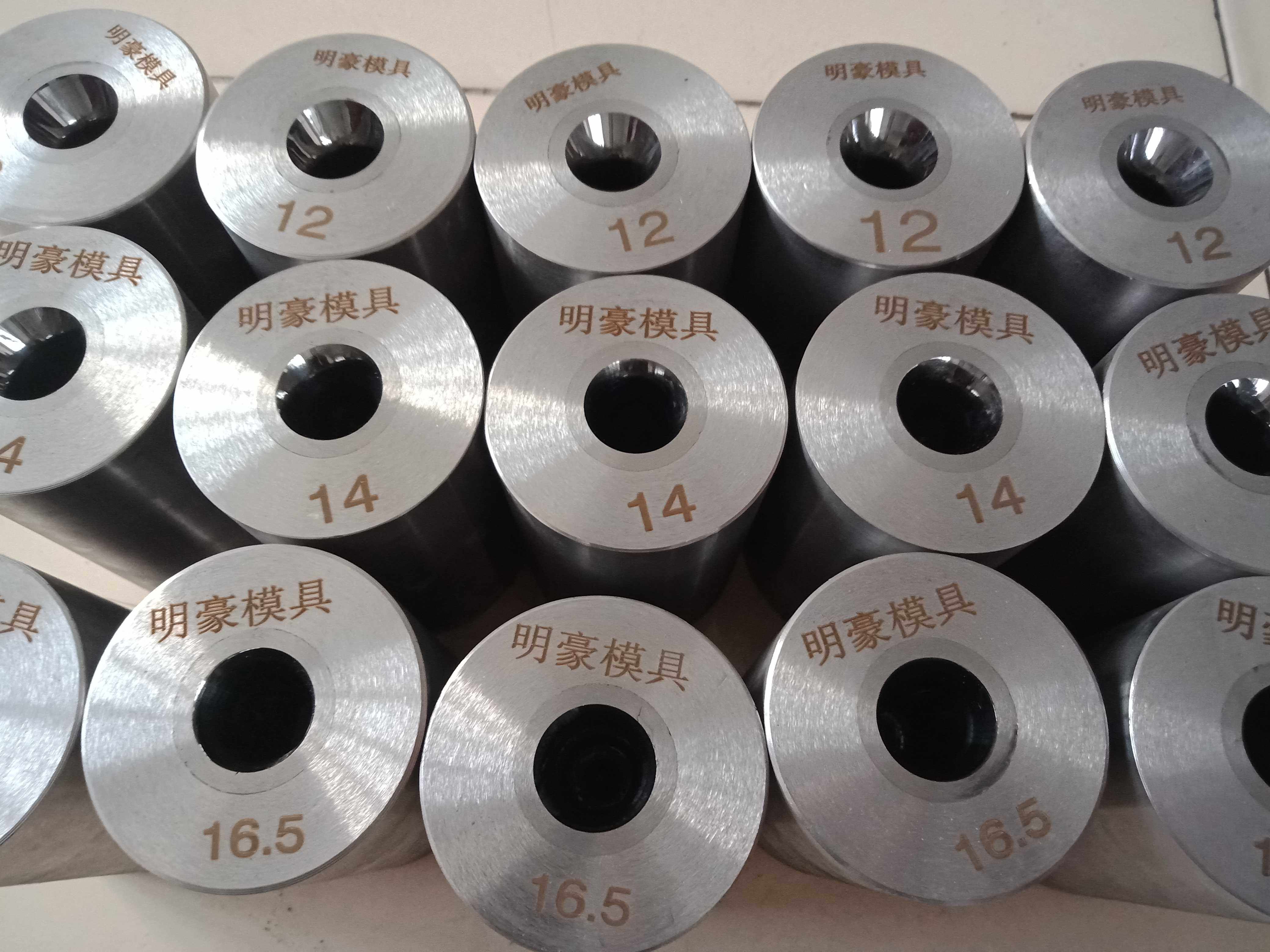 Carbide yg8 tungsten steel tube tube tube tube tube mold stretching mold thinning tensile mold large spot