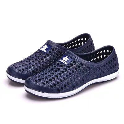 Croc Shoes Couple Summer New Men's Outdoor Beach Shoes Breathable Soft Sole Anti-Slip Bird's Nest Baotou Women's Sandals