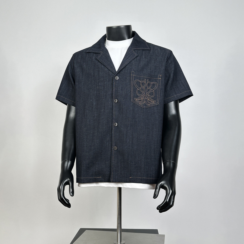 Men's Casual Trendy Top with Embroidered Drape Effect, Short-Sleeved Denim Shirt with a Relaxed American-Style Cuban Collar in a Natural Denim Color