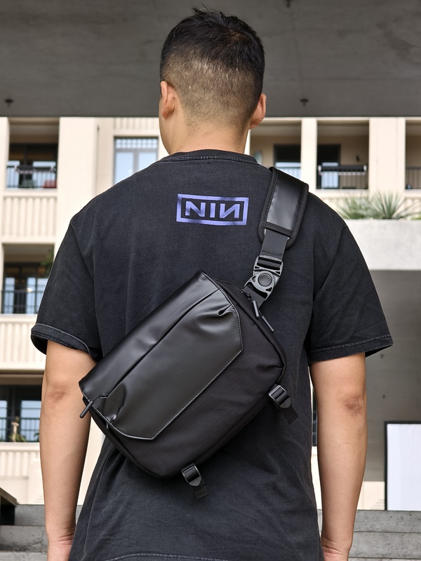 Cordura Ballistic Nylon Hand-Held and Crossbody Dual-Use Ykk Zipper Magnetic Buckle Unisex Underarm Wrist Envelope Backpack Cordura Ballistic Nylon Hand-Held and Crossbody Dual-Use Ykk Zipper Magnetic Buckle Unisex Underarm Wrist Envelope Backpack