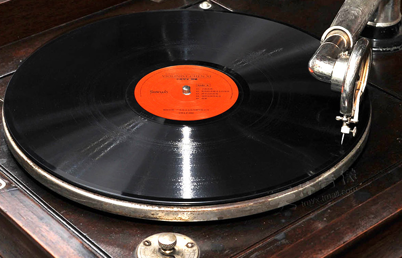 máy nghe nhạc bằng đĩa than	 Bản ghi âm LP vinyl ghi năm mới LP chính hãng 2017 dành riêng cho nhạc cổ điển - Máy hát 	đầu đọc đĩa than giá rẻ
