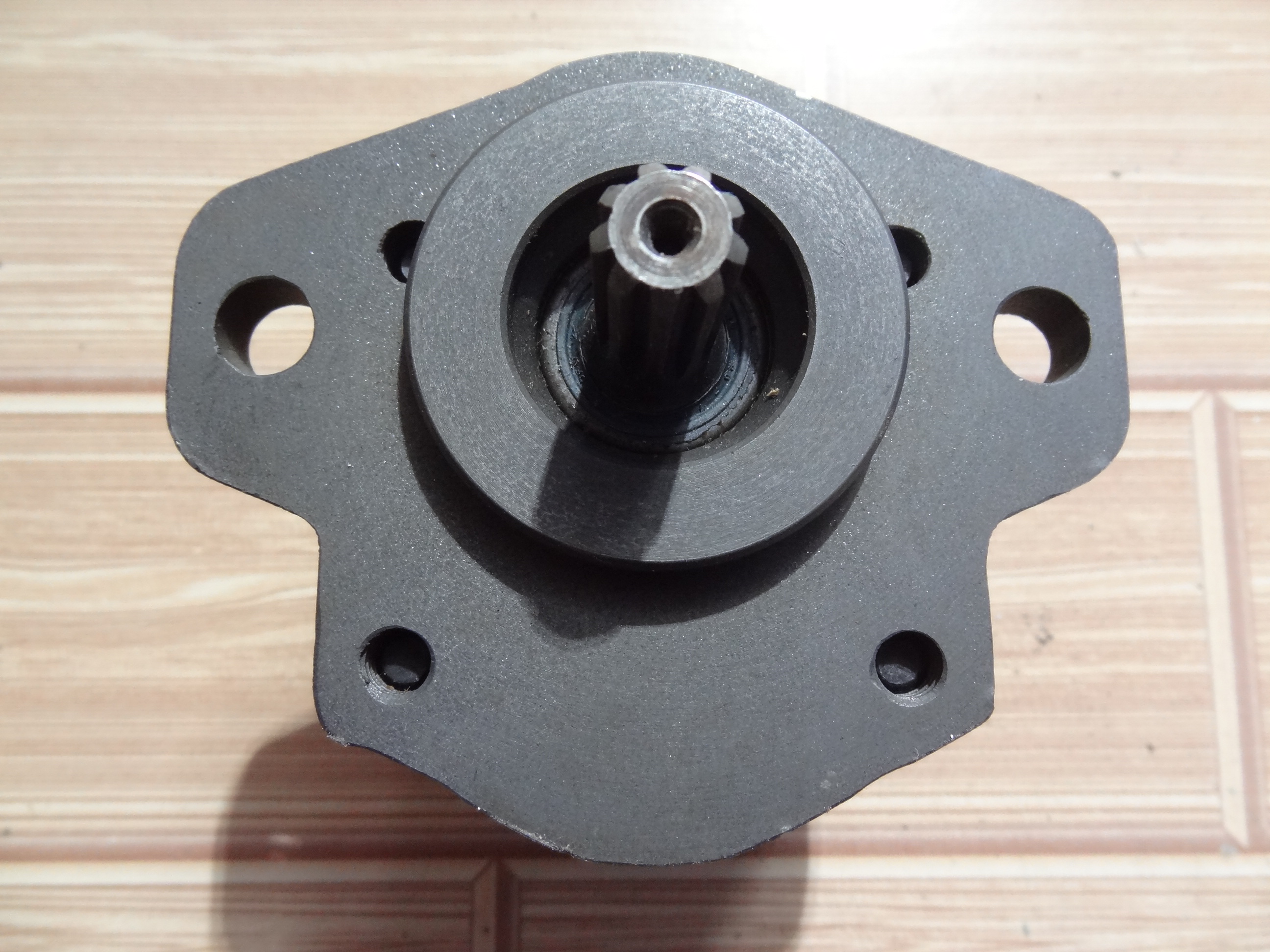 Original American Parker Parker gear pump 3319110265 hydraulic pump new stock clearance