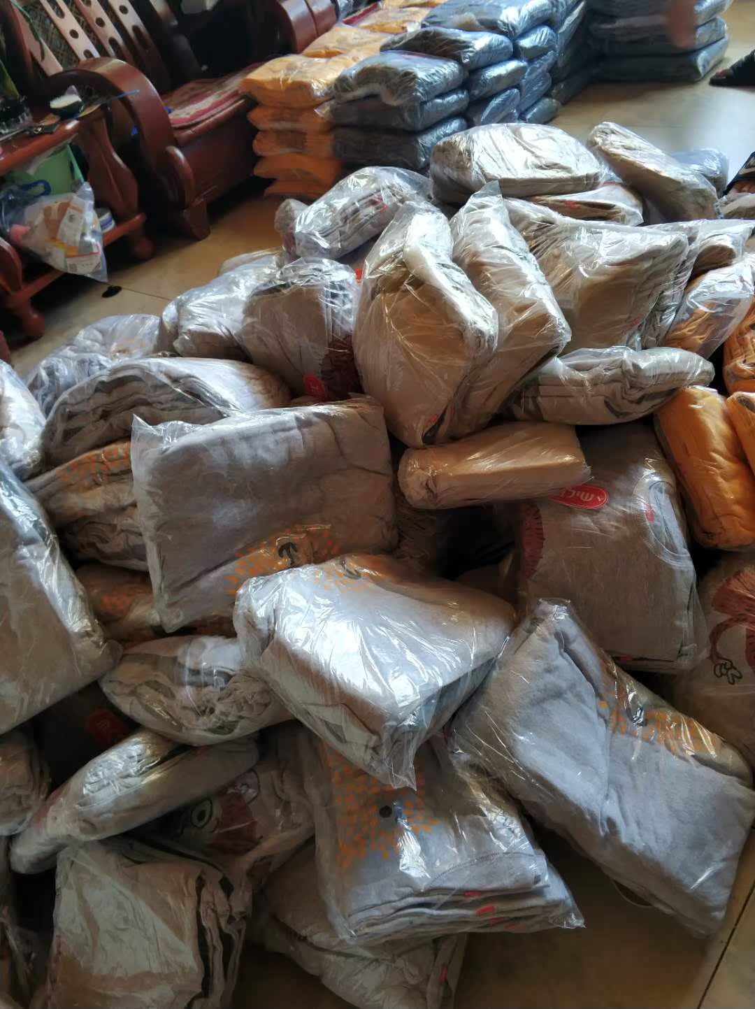 Quần áo trẻ em mùa xuân và mùa thu mới phù hợp với bé trai bé áo thun cổ tròn cho bé quần dài tay thể thao quần áo trẻ em mùa thu đông