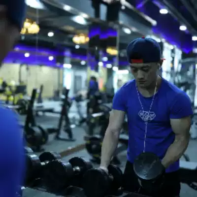 WRGD Street fitness popular daily round neck pop reflective Four Seasons New short sleeve T-shirt shocking low price