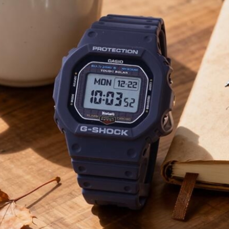 Casio Gwb5600 Gshock Solar-Powered Radio-Controlled Bluetooth Square Watch for Men Mip High-Definition Screen Gw-Bx5600