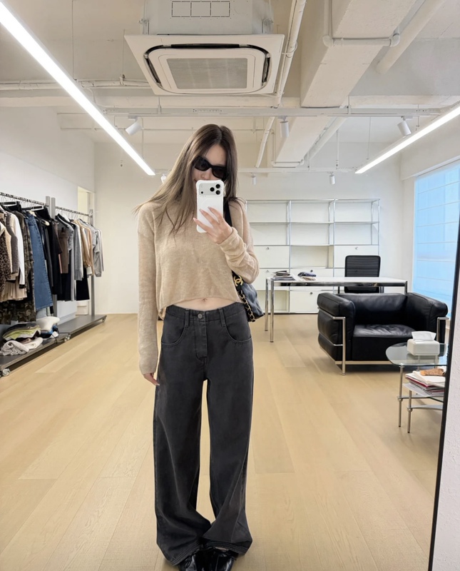 Oker Genuine Product ~ 100% Sheep Wool Knit Sweater, Slightly Sheer Pullover Short Style 26 Autumn A1080 Oker Genuine Product ~ 100% Sheep Wool Knit Sweater, Slightly Sheer Pullover Short Style 26 Autumn A1080