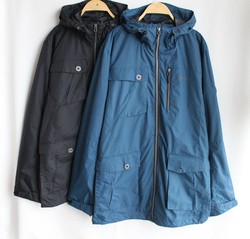 ເສື້ອກັນລົມກັນລົມຂອງຜູ້ຊາຍການຄ້າຕ່າງປະເທດ, ພາກຮຽນ spring ແລະດູໃບໄມ້ລົ່ນ windproof ຫຼາຍກະເປົ໋າບາດເຈັບແລະ hooded ກາງ-ຍາວ jacket ເຮັດວຽກເທິງ