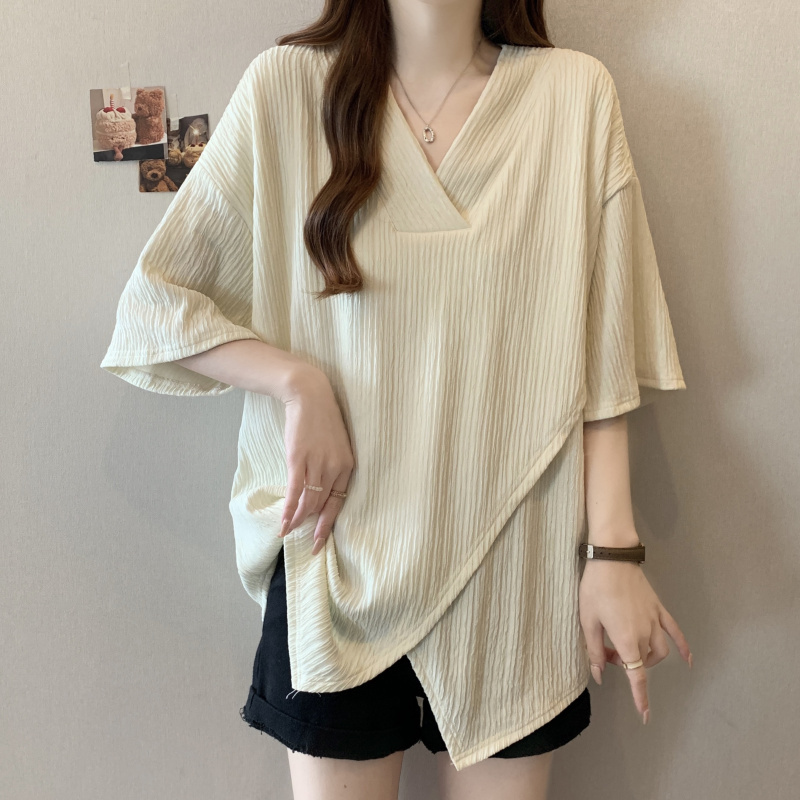 Maternity Wear 2026 New Style V-Neck Casual Short-Sleeved T-Shirt for Women in Summer, Large Size, Loose and Stylish, Covering the Belly, Trendy Top