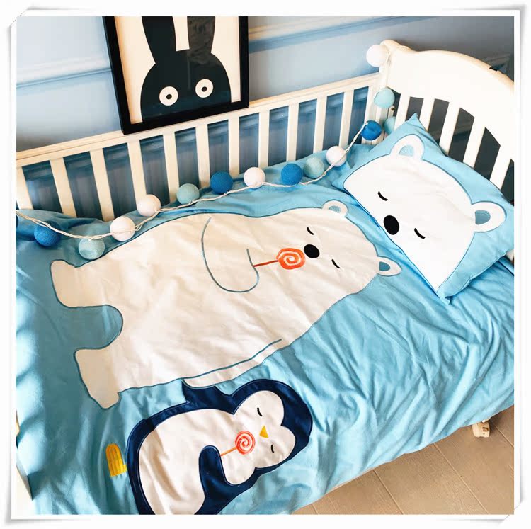 Trẻ em phim hoạt hình mẫu giáo quilt ba mảnh nap core bé giường cũi em bé bông mịn quilt cover giường 褥