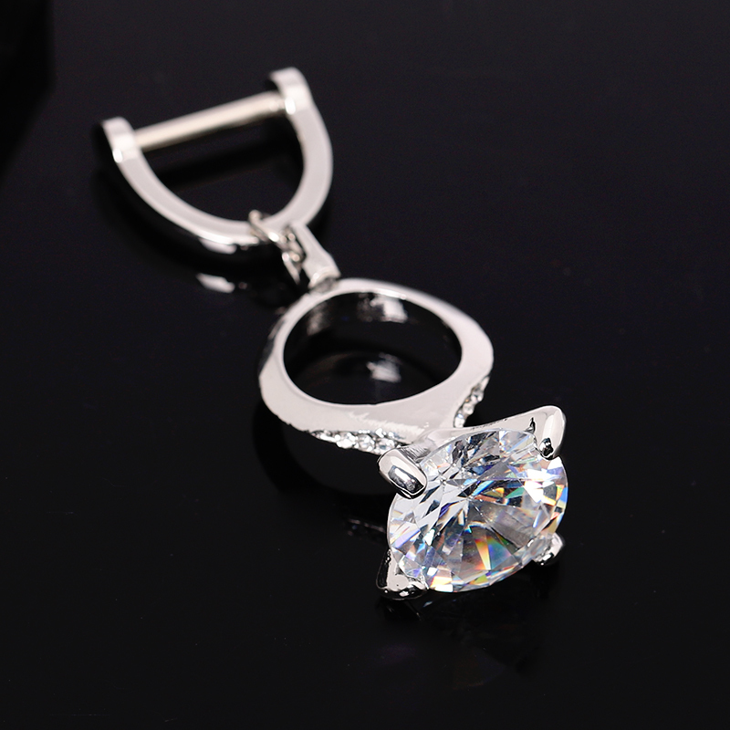 Trendy Tiktok Style Large Diamond Ring Keychain for Women, Car Key Pendant, Diamond Ring Crystal Car Key Chain