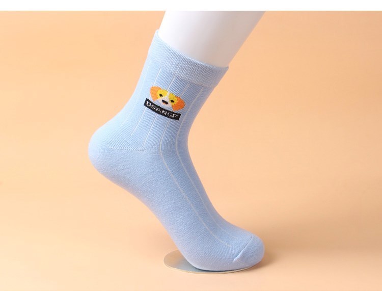 Mùa hè ống thấm mồ hôi rắn màu vớ tuần hoạt hình nữ vớ cotton trung học vớ vớ vớ thuyền bé gái vớ hàng tuần