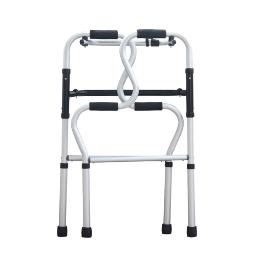 Люди с ограниченными возможностями помогают пожилым людям помочь пожилым костыям вспомогательное ходящее устройство перелома автомобиля для пожилых людей для пожилых людей