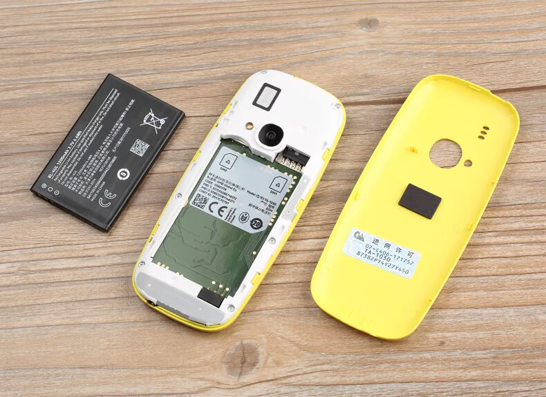Nokia / Nokia 3310 Ông già thẳng nam sinh viên cổ điển xen kẽ điện thoại di động mini cổ điển chính thức lưu trữ máy mẫu cũ chức năng chính hãng Lokia mới không thông minh