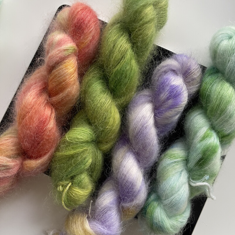 Chungu | Hand-Dyed Yarn with High Proportion of Mohair, Hand-Knitted Yarn, DIY Gradient Dyed Young Mohair Yarn