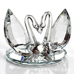 Crystal swan wedding gift creative Crystal Swan home decoration Newlywed room decoration Housewarming wedding gift