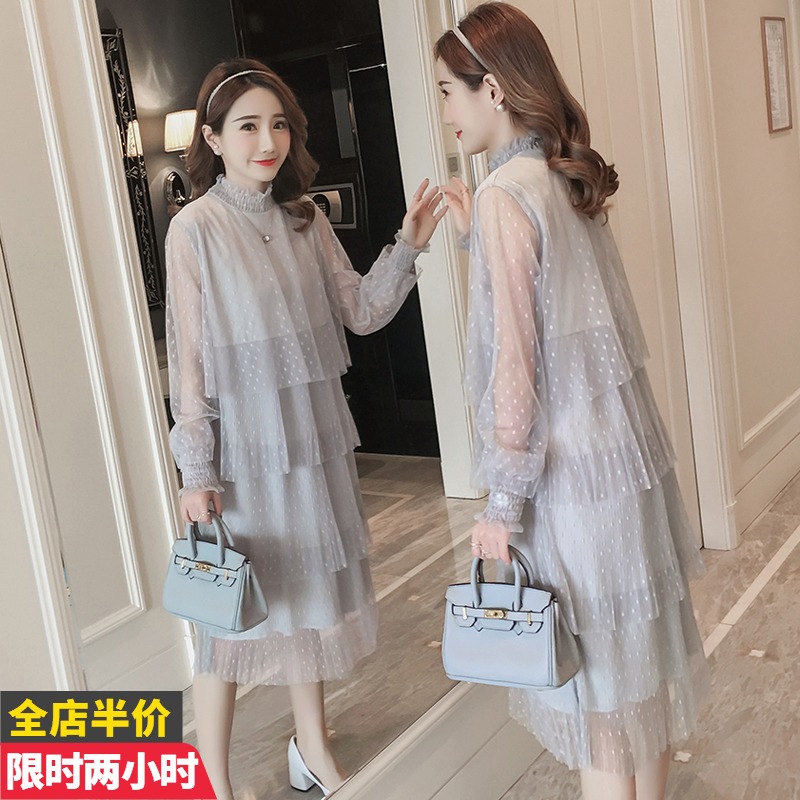 Net red maternity clothes 2021 spring and autumn out fashion autumn clothing medium and long version of Foreign school age-reducing French dress