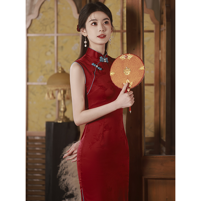 Red cheongsam, evening dress, summer wedding dress for bride, Chinese style Red cheongsam, evening dress, summer wedding dress for bride, Chinese style