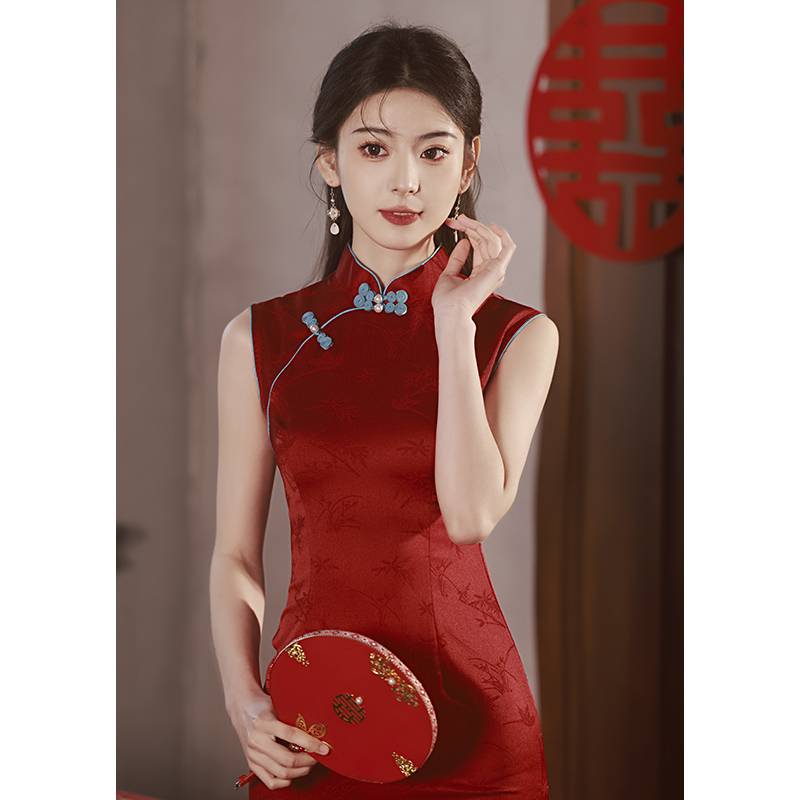 Red cheongsam, evening dress, summer wedding dress for bride, Chinese style Red cheongsam, evening dress, summer wedding dress for bride, Chinese style