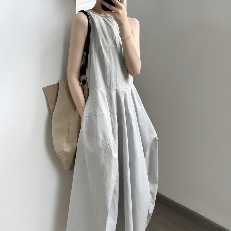 French Minimalist Style Sleeveless Dress for Women, New Summer Style, Loose and High-End Vest Dress, Slimming and Elegant Long Skirt French Minimalist Style Sleeveless Dress for Women, New Summer Style, Loose and High-End Vest Dress, Slimming and Elegant Long Skirt