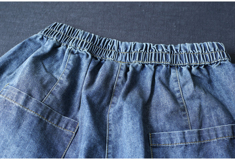 Summer 2022 new style stretched-waist solid color denim shorts, women's straight-leg loose capri pants, versatile women's mid-length pants pic 16