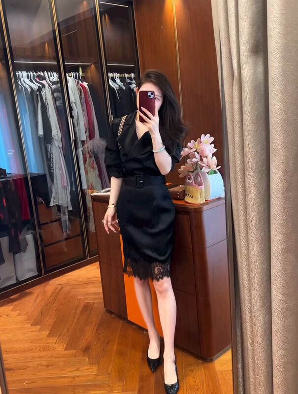2026 Early Spring New Fashion Elegant Versatile Slim-Fit Trench Coat Lace Splicing Acetate Dress for Women